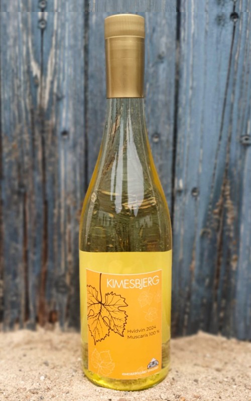 Hvidvin, Muscaris, Kimesbjerggaard vingård. Dansk vin på Fyn